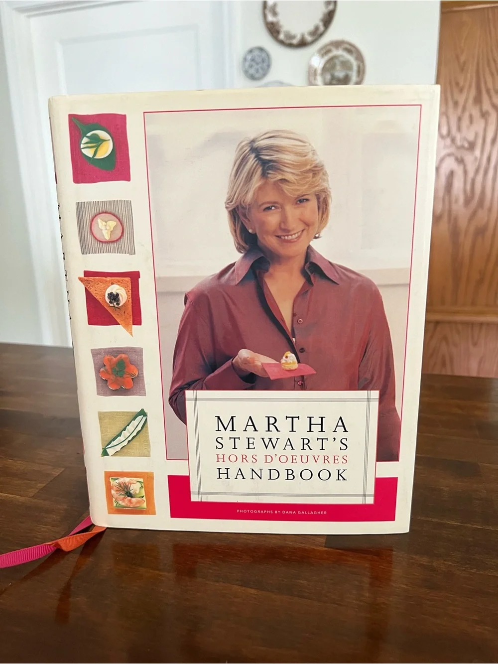Martha Stewart Hors d'Oeuvres Handbook
